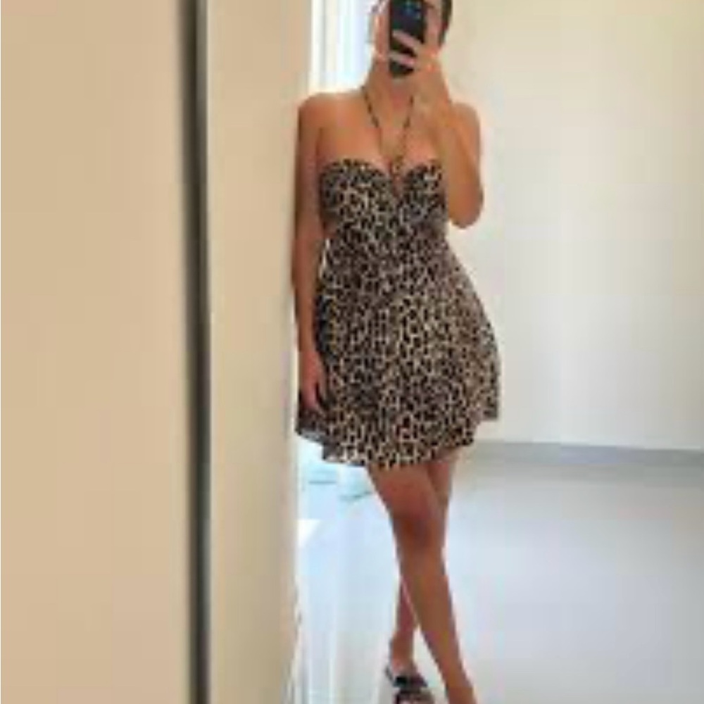 B O G COLLECTIVELeopard Print Strapless Dress